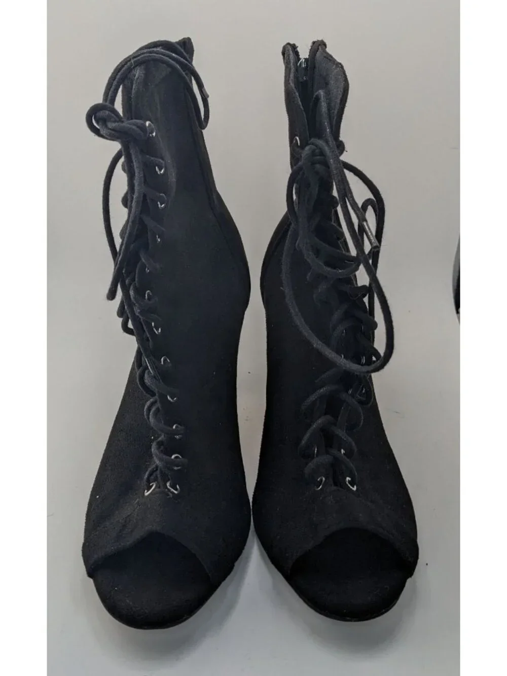 Burju Shoes step into